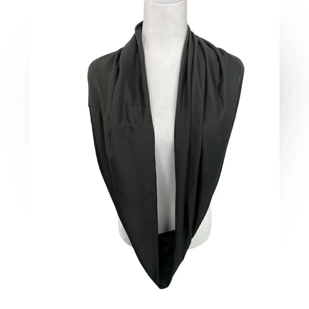 Beyond Yoga Women's Brown Hidden Zipper Pocket Infinity Scarf One Size
